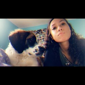 Meet your Posher, Desiree